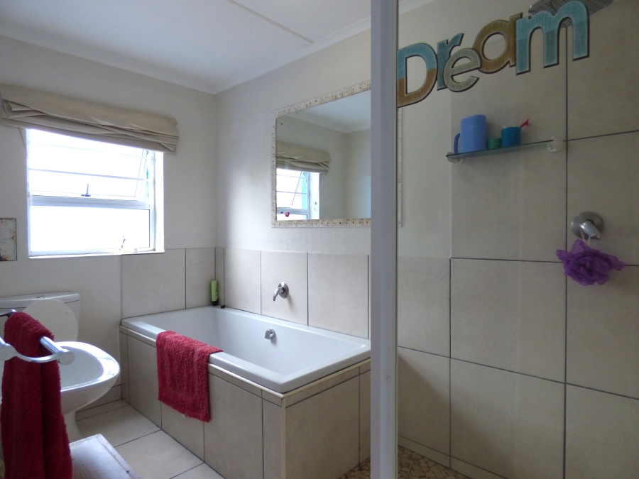 3 Bedroom Property for Sale in West Bank Eastern Cape